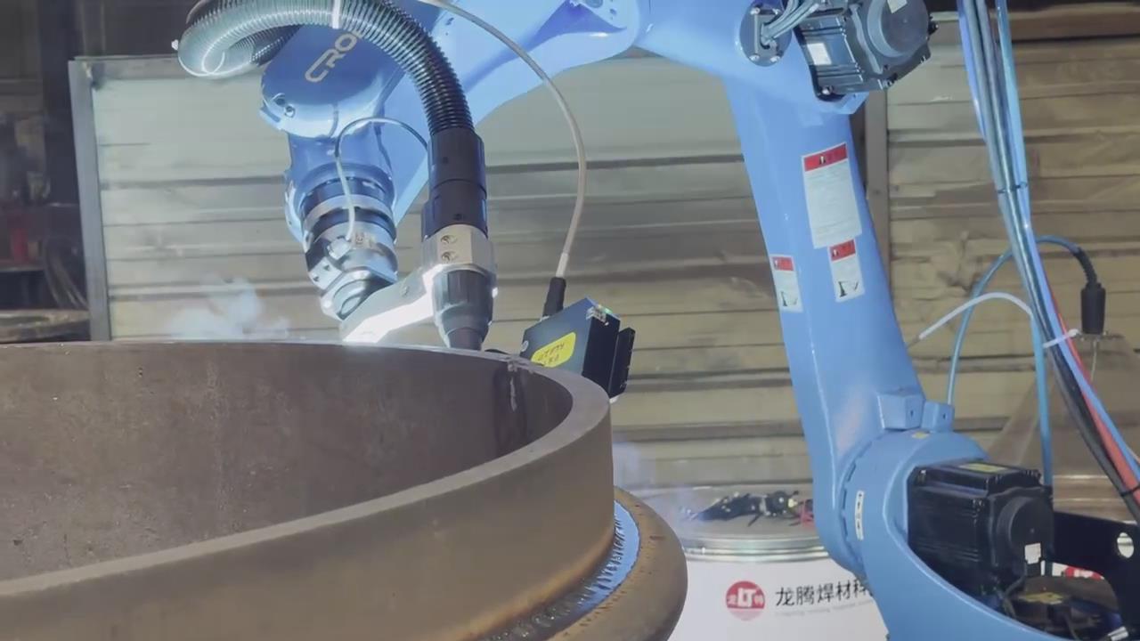 創(chuàng)想智控激光焊縫跟蹤傳感器在海底抽淤管道全自動(dòng)焊接的應(yīng)用