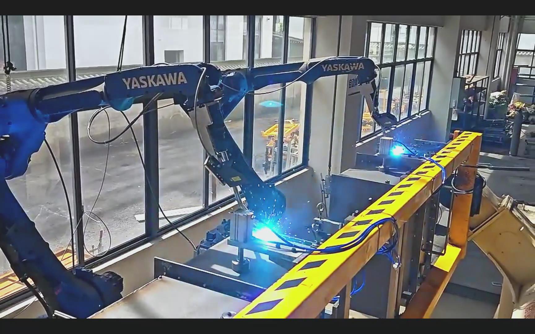 創(chuàng)想智控激光焊縫跟蹤器在變壓器油箱焊接中的應(yīng)用——安川機器人雙機協(xié)同解決方案